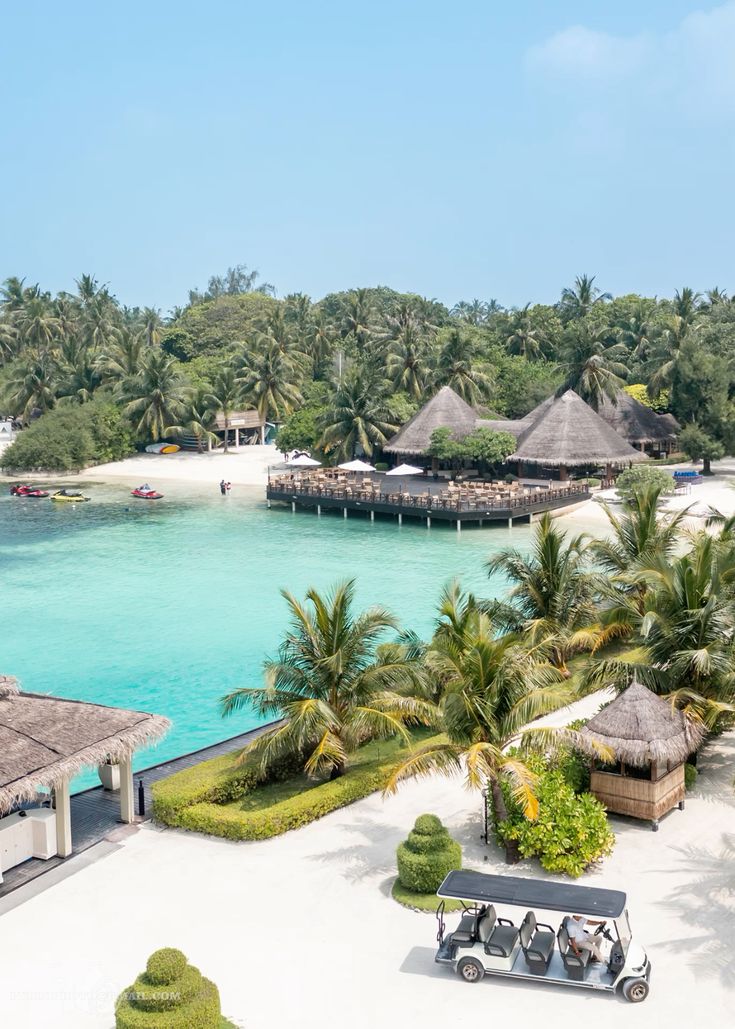 Adaaran Select HudHuran Fushi